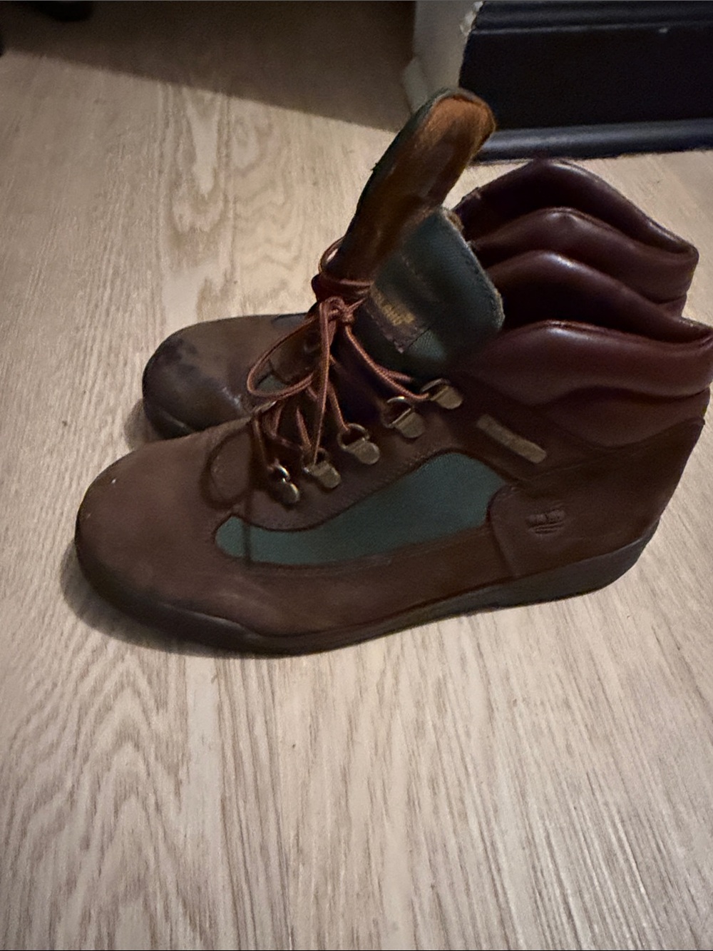 Timberland Brown Leather Boots with Green Panels